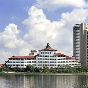 Sedona ***** Yangon