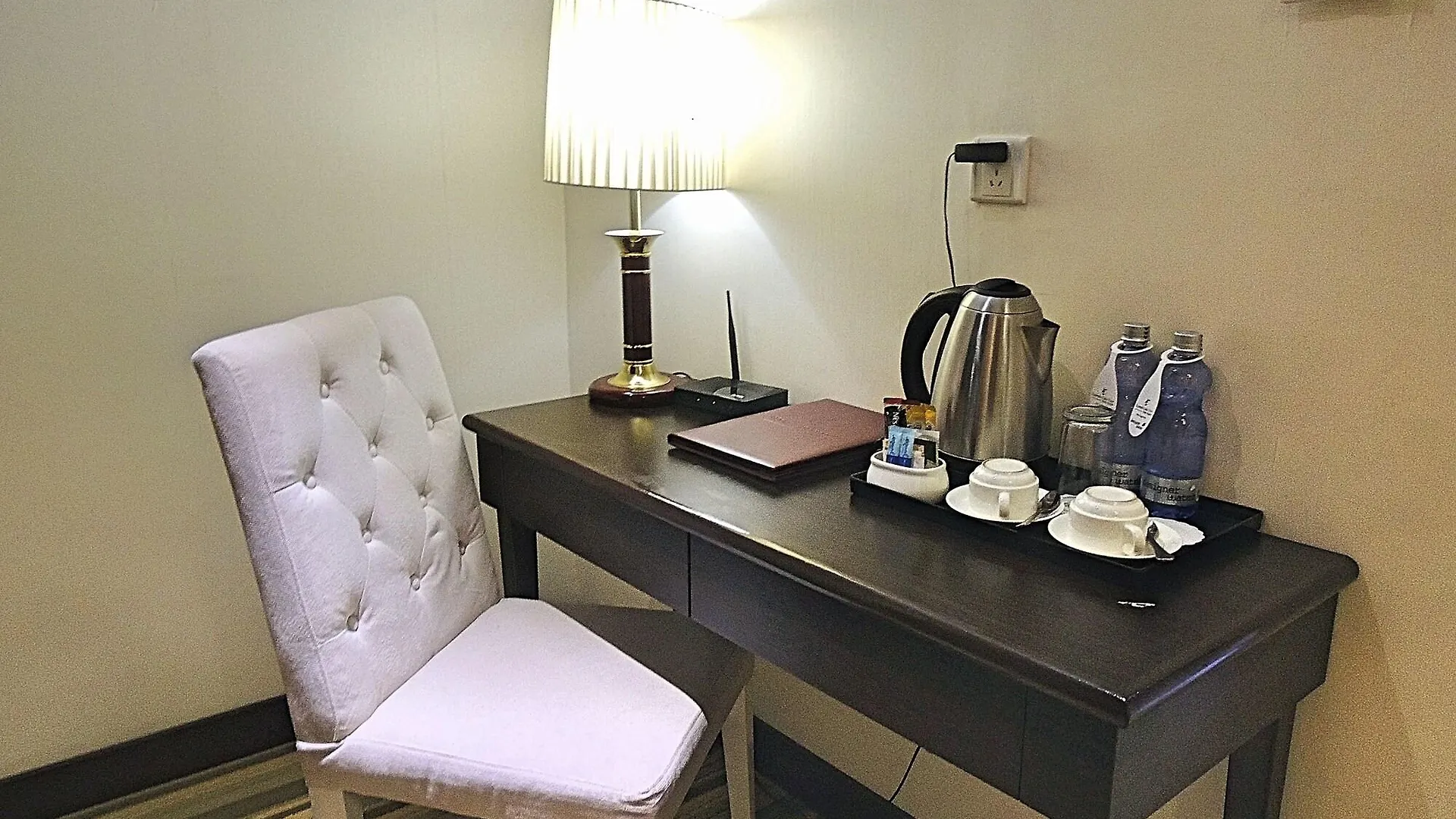 Esperado Lake View Hotel Yangon