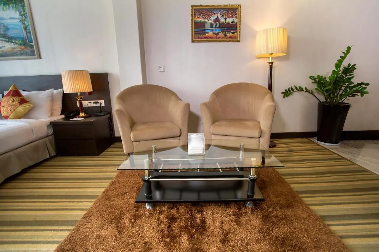 Esperado Lake View Hotel Yangon