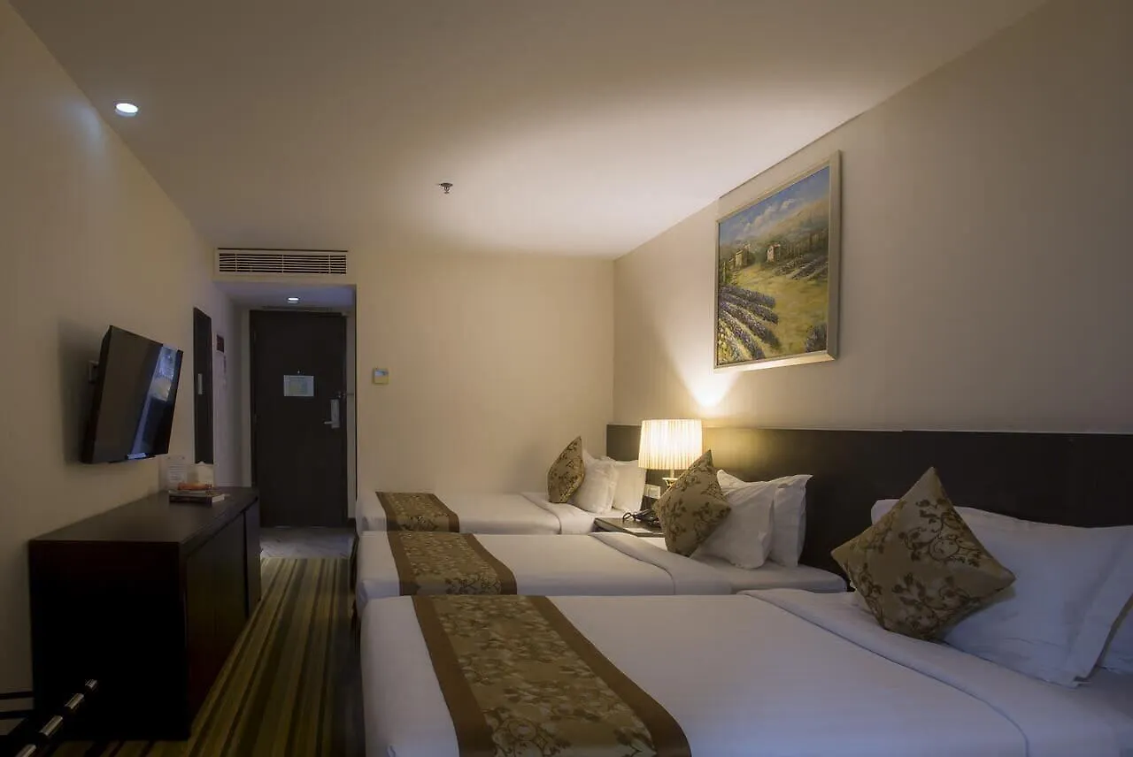 ****  Esperado Lake View Hotel Yangon Myanmar