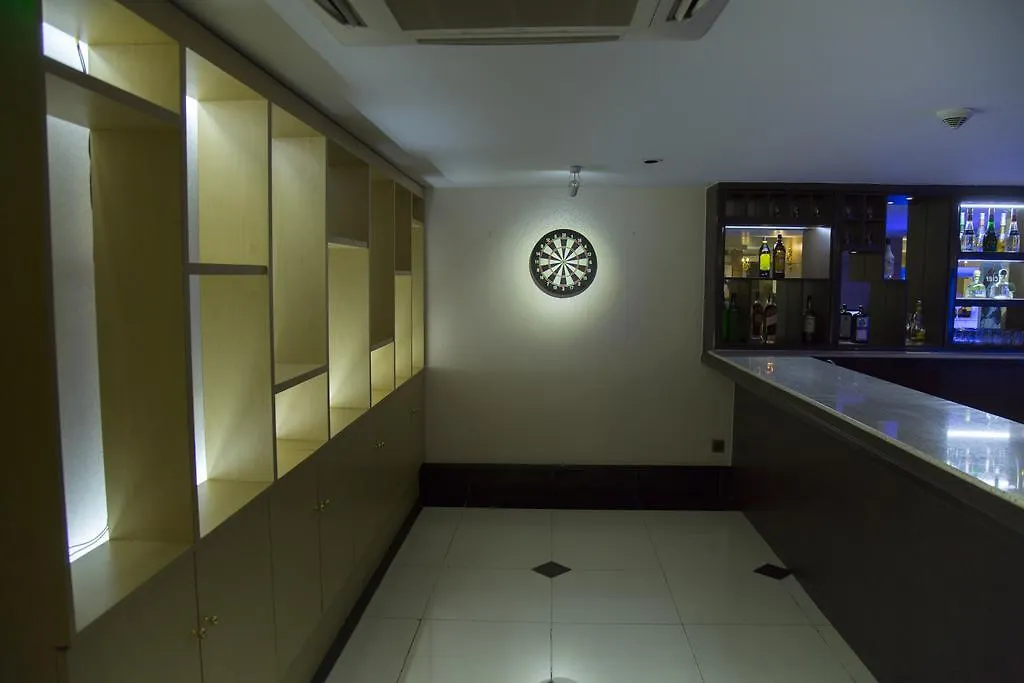 Esperado Lake View Hotel Yangon