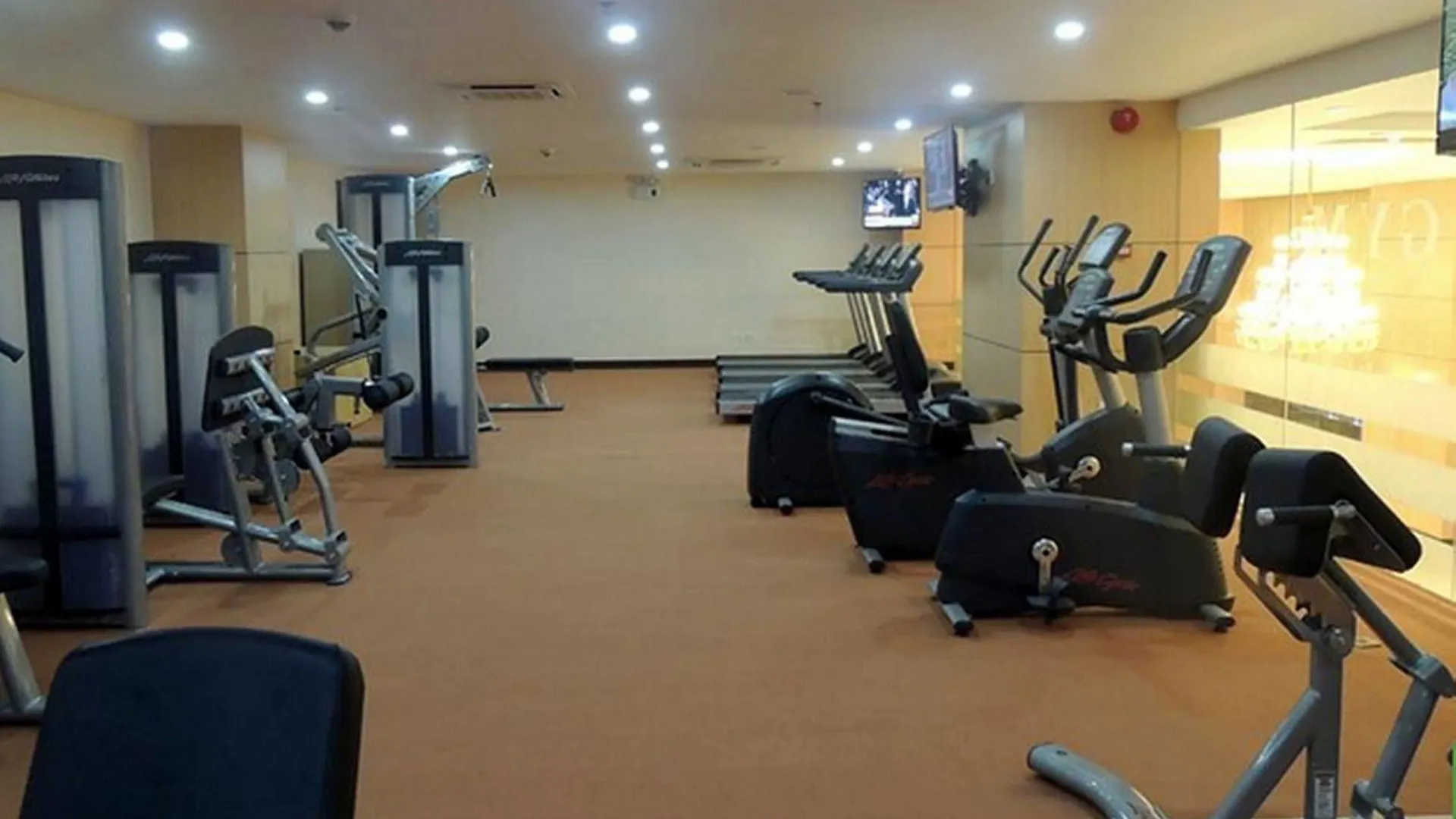 Esperado Lake View Hotel Yangon