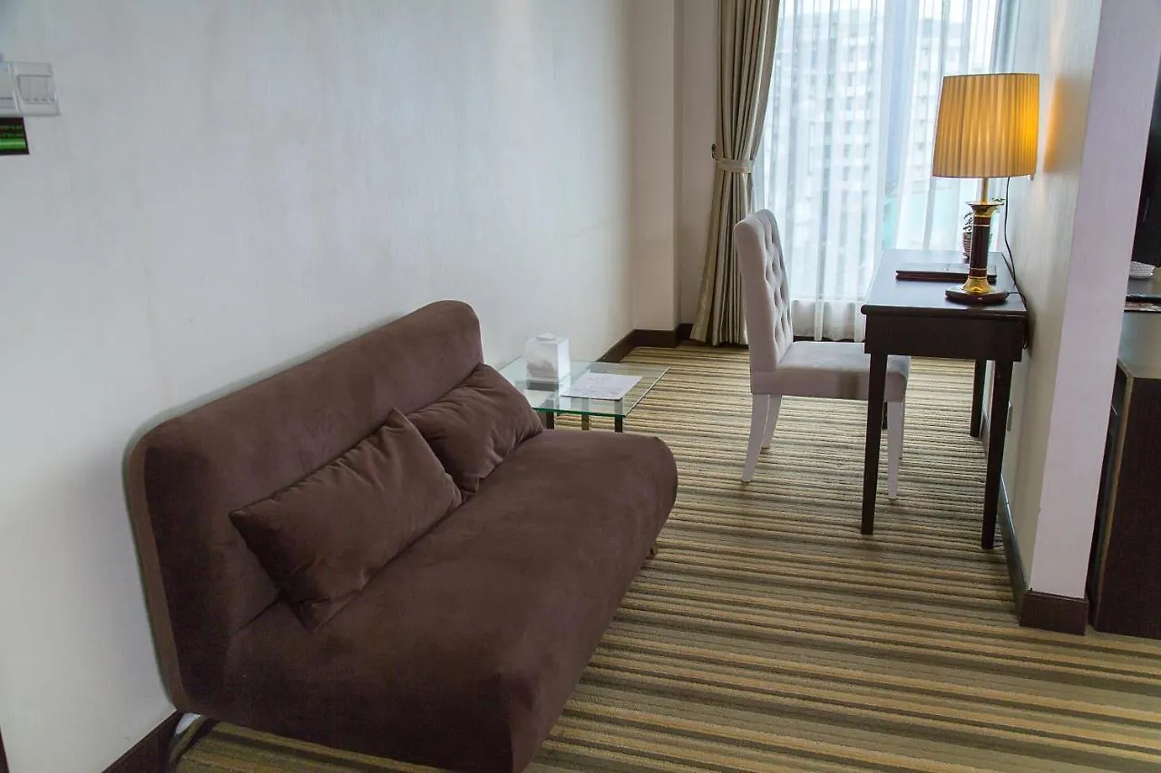****  Esperado Lake View Hotel Yangon Myanmar