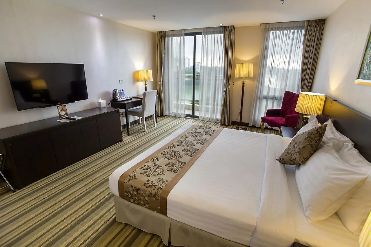 Esperado Lake View Hotel Yangon