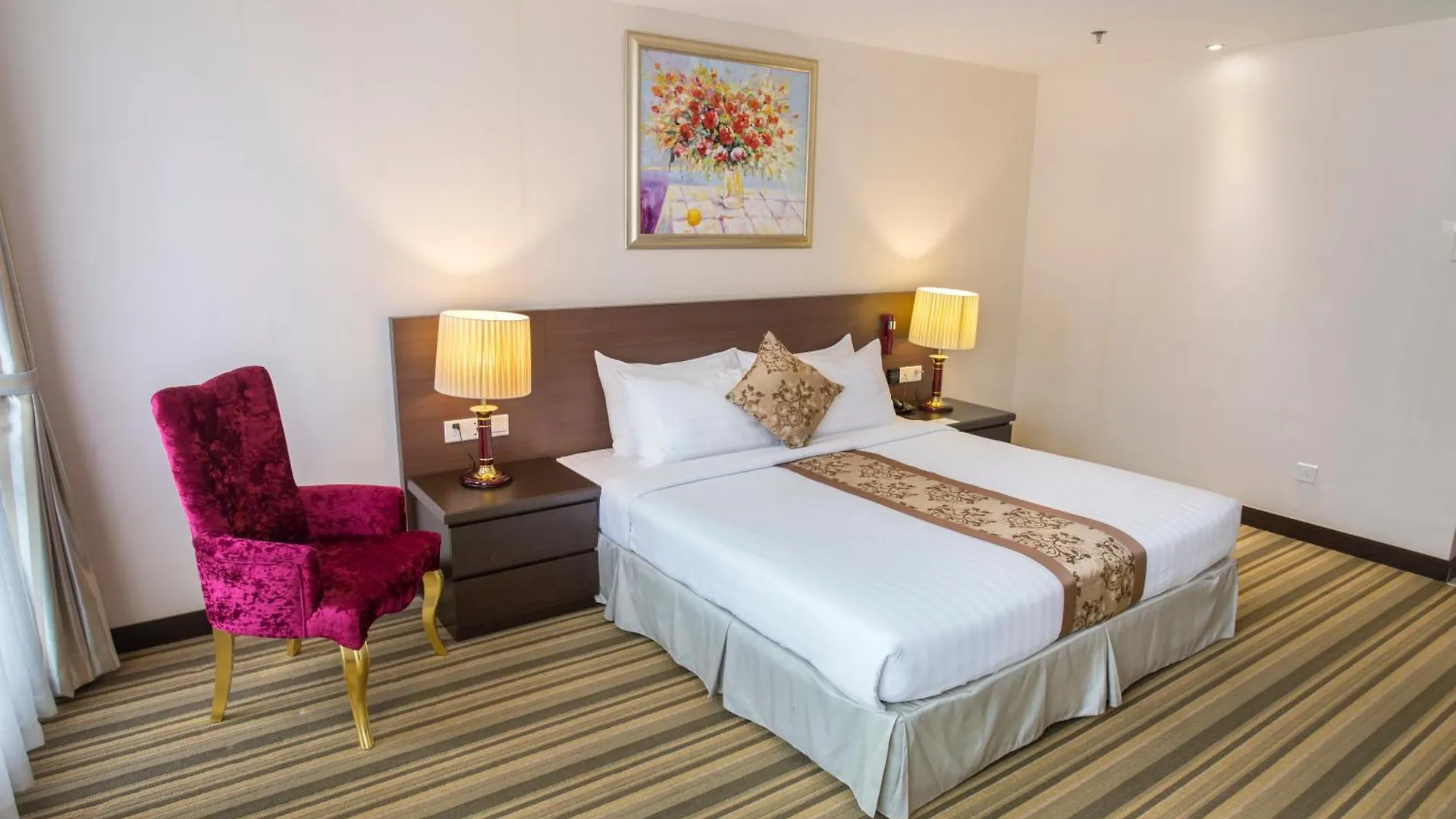 Esperado Lake View Hotel Yangon